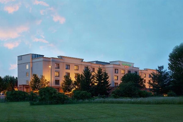 Courtyard by Marriott Ithaca Airport/University image 1