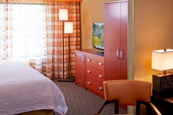Courtyard by Marriott Ithaca Airport/University image 10