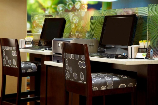 Courtyard by Marriott Ithaca Airport/University image 14