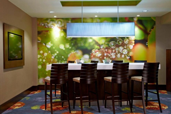 Courtyard by Marriott Ithaca Airport/University image 18